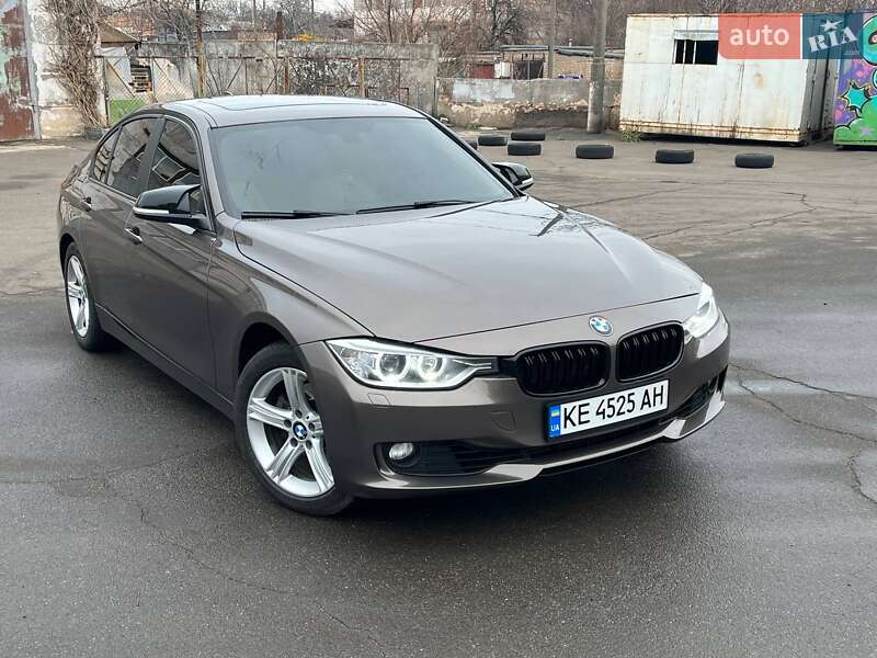 Седан BMW 3 Series 2013 в Кривом Роге фото 3 Седан BMW 3 Series 2013 в Кривом Роге