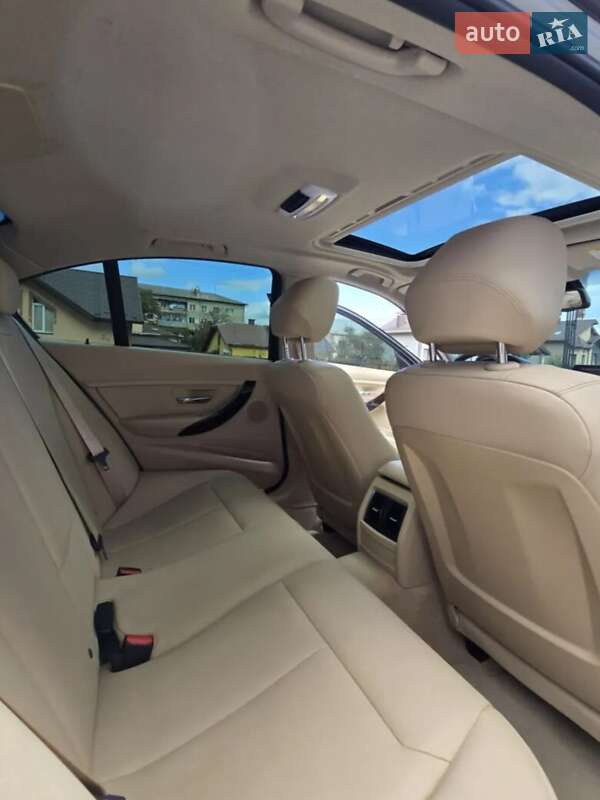 Седан BMW 3 Series 2015 в Виннице
