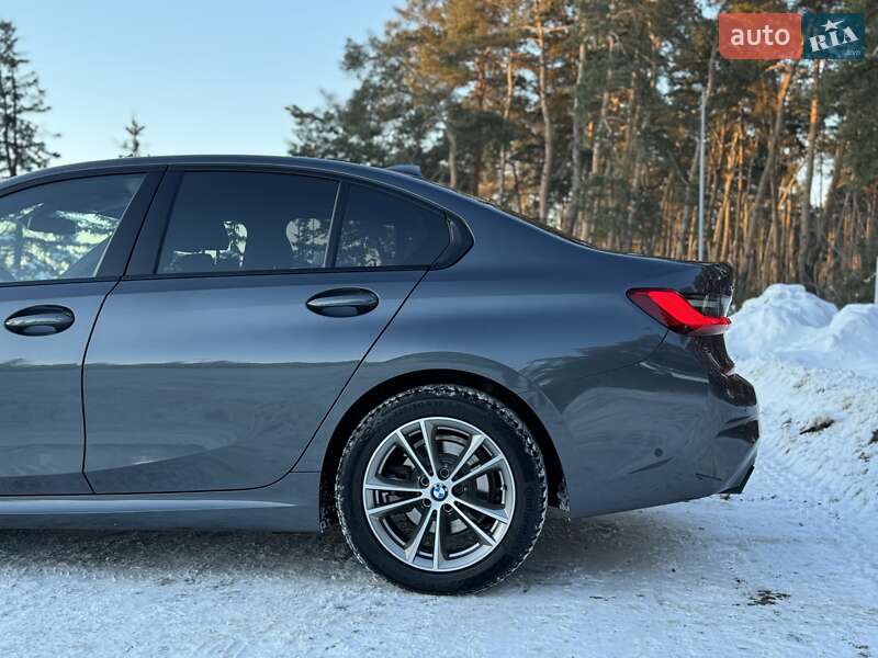 Седан BMW 3 Series 2021 в Киеве