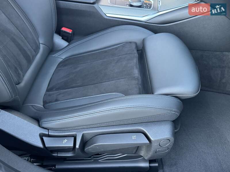 Седан BMW 3 Series 2021 в Киеве