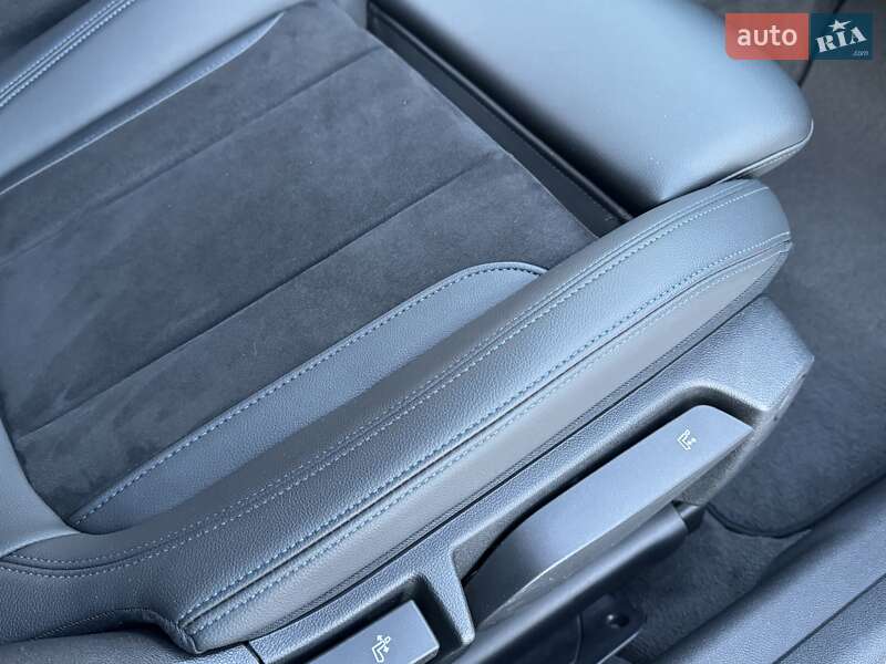 Седан BMW 3 Series 2021 в Киеве