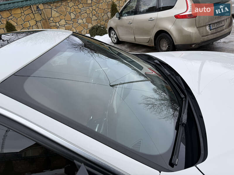 Седан BMW 3 Series 2017 в Могилев-Подольске