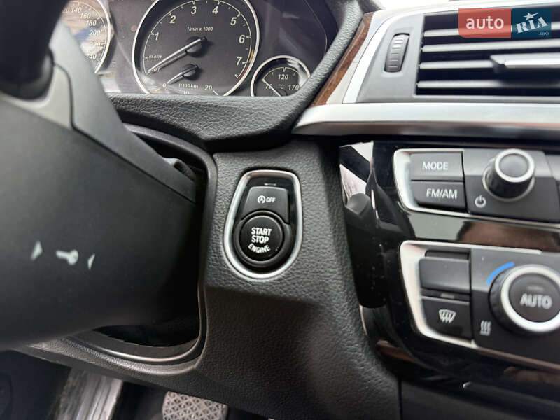 Седан BMW 3 Series 2017 в Могилев-Подольске