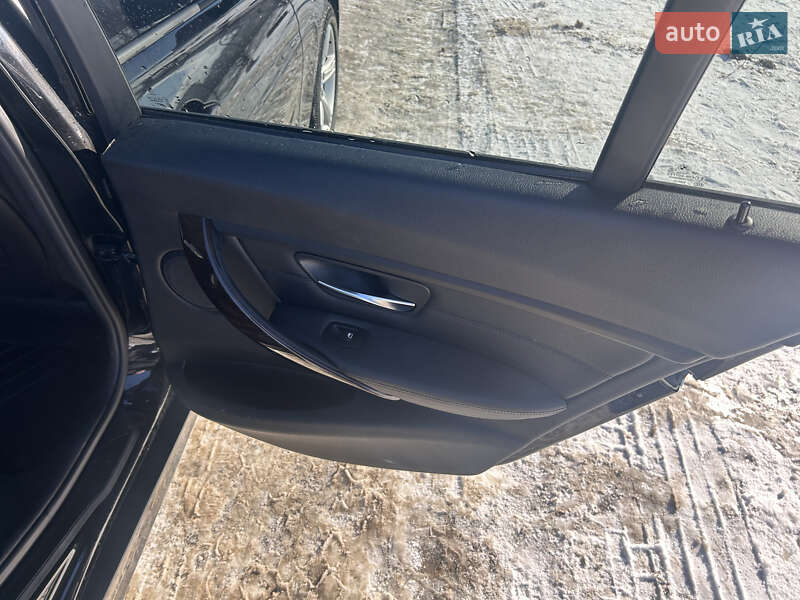 Седан BMW 3 Series 2015 в Полтаве
