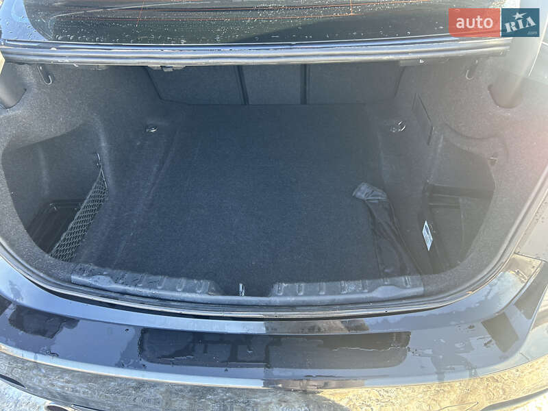 Седан BMW 3 Series 2015 в Полтаве