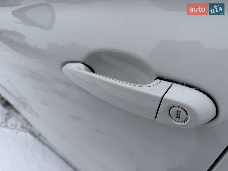 Седан BMW 3 Series 2018 в Киеве фото 22 Седан BMW 3 Series 2018 в Киеве