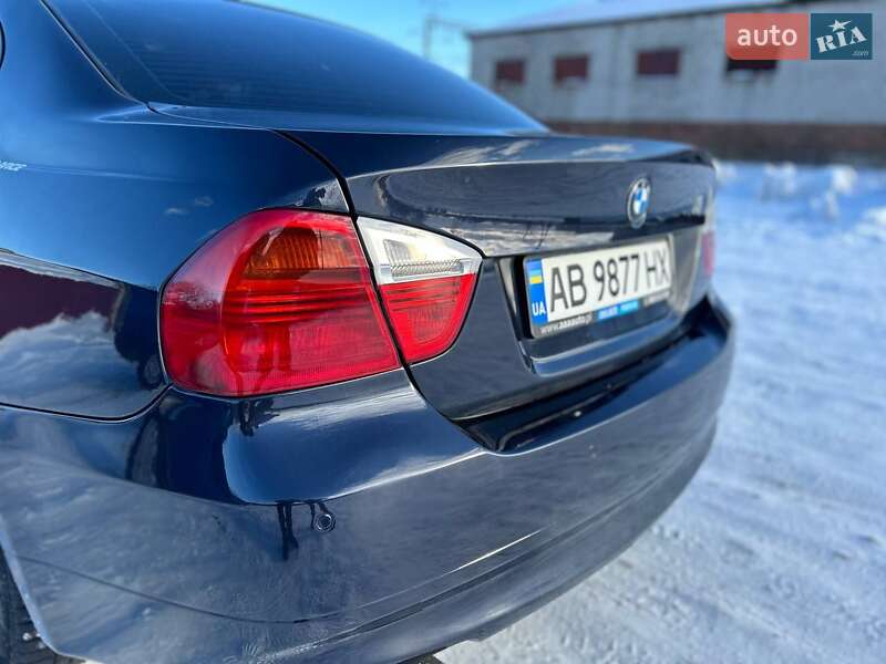 Седан BMW 3 Series 2008 в Мирополе