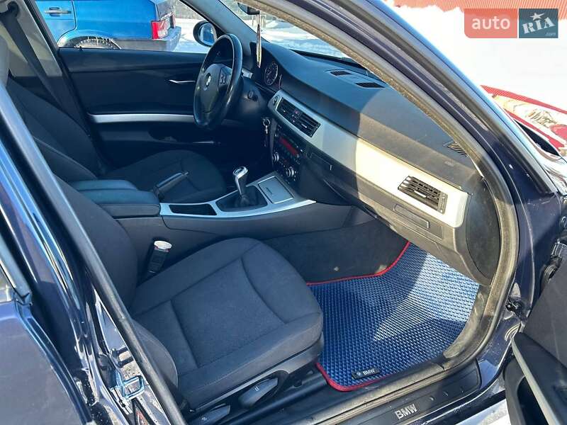 Седан BMW 3 Series 2008 в Мирополе