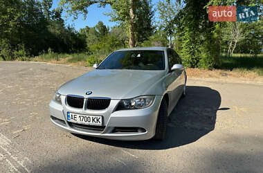 Седан BMW 3 Series 2007 в Ровно
