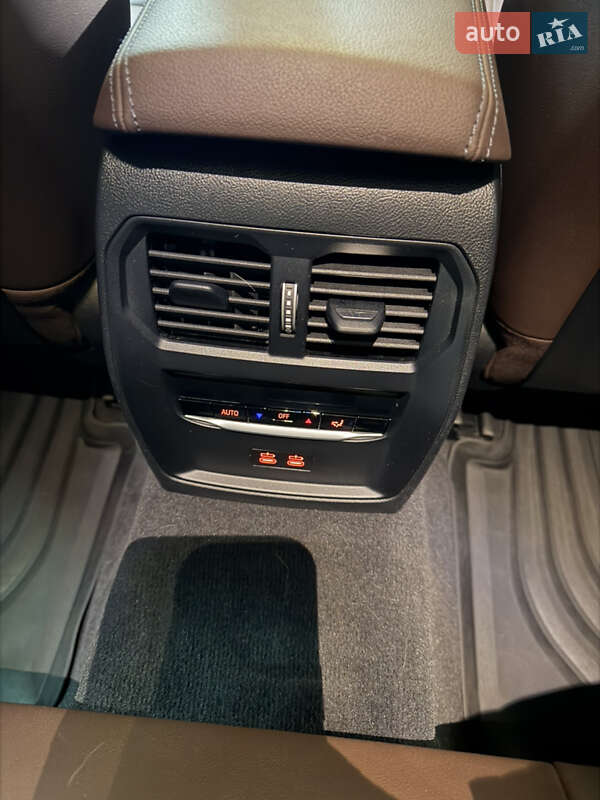 Седан BMW 3 Series 2025 в Днепре фото 3 Седан BMW 3 Series 2025 в Днепре