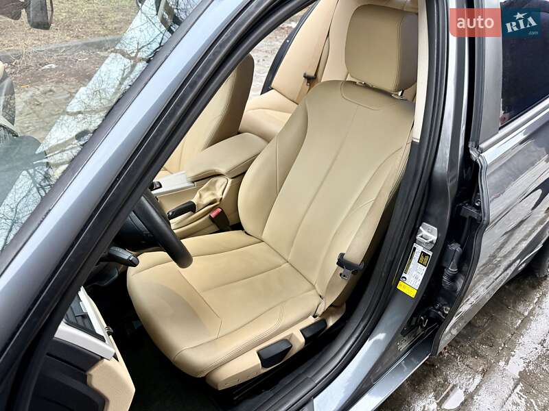 Седан BMW 3 Series 2016 в Днепре