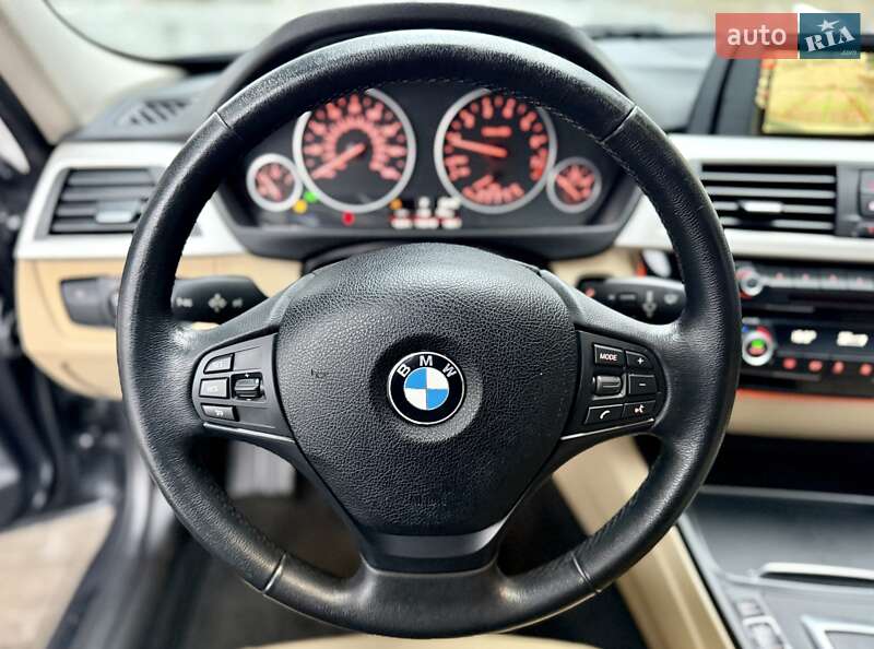 Седан BMW 3 Series 2016 в Днепре