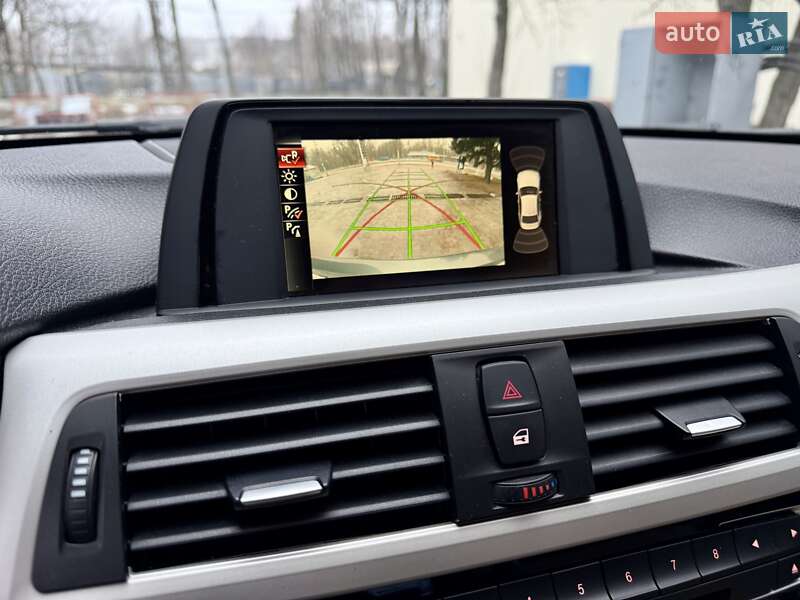 Седан BMW 3 Series 2016 в Днепре