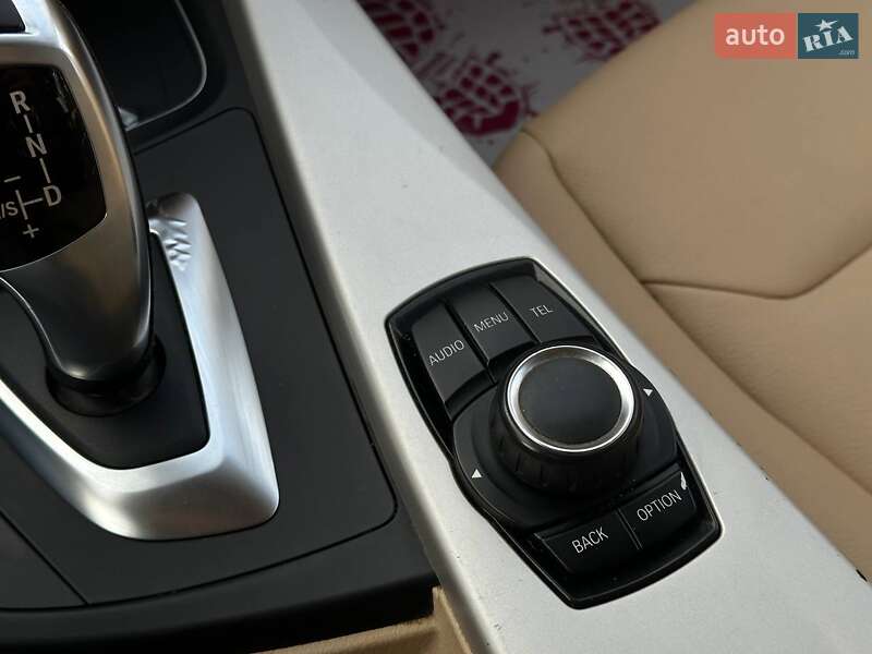 Седан BMW 3 Series 2016 в Одессе