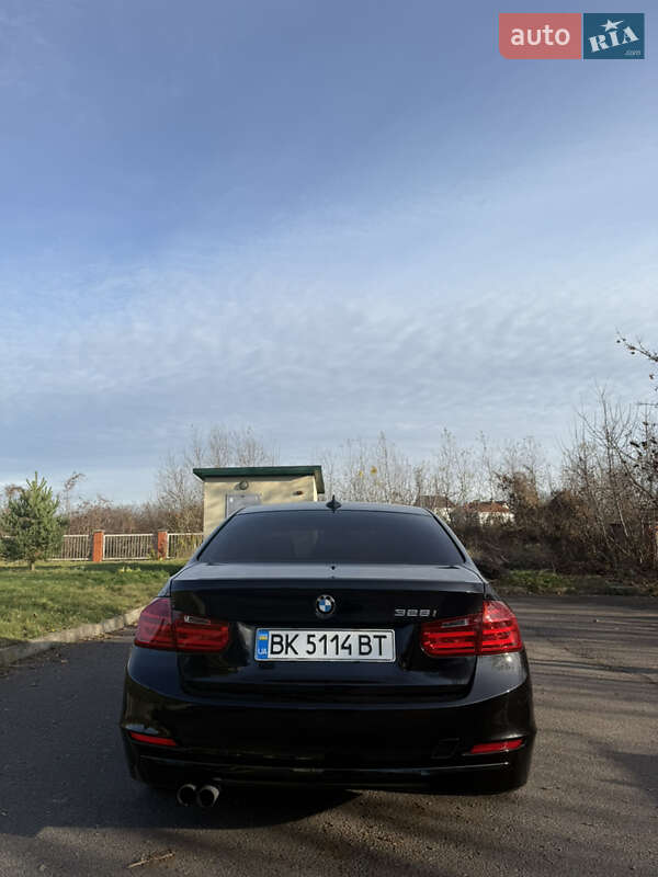 Седан BMW 3 Series 2013 в Ровно фото 3 Седан BMW 3 Series 2013 в Ровно
