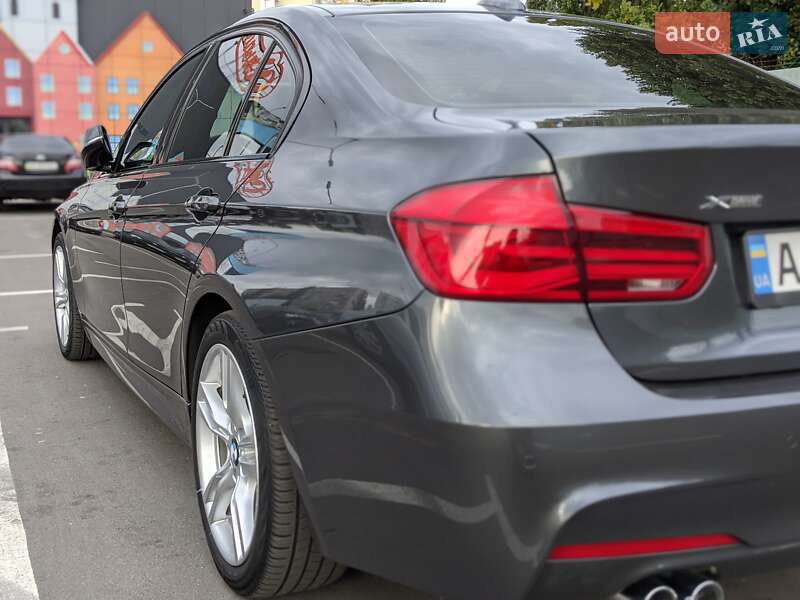 Седан BMW 3 Series 2017 в Киеве
