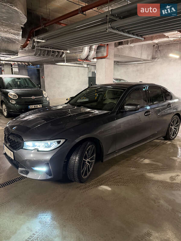 Седан BMW 3 Series 2019 в Киеве