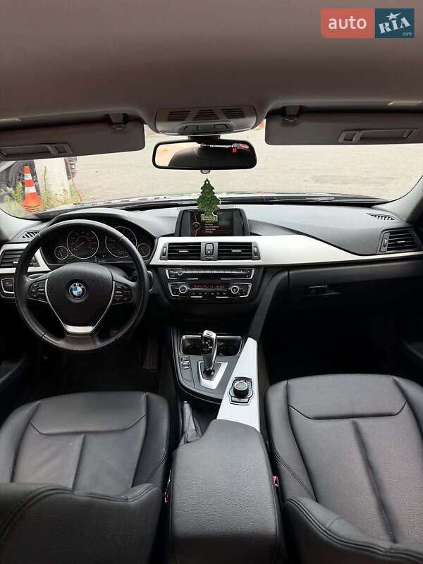 Седан BMW 3 Series 2013 в Львове