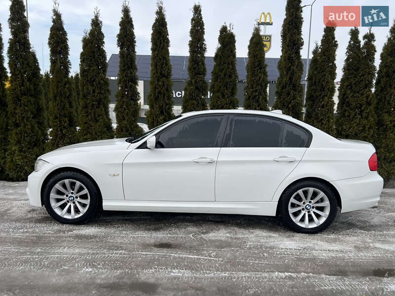 Седан BMW 3 Series 2011 в Киеве фото 3 Седан BMW 3 Series 2011 в Киеве