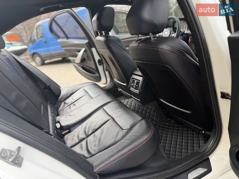 Седан BMW 3 Series 2013 в Одесі