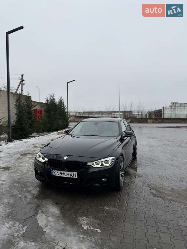Седан BMW 3 Series 2015 в Могилев-Подольске фото 6 Седан BMW 3 Series 2015 в Могилев-Подольске