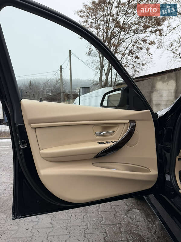 Седан BMW 3 Series 2015 в Могилев-Подольске фото 23 Седан BMW 3 Series 2015 в Могилев-Подольске