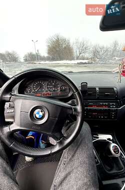 Универсал BMW 3 Series 2003 в Деражне