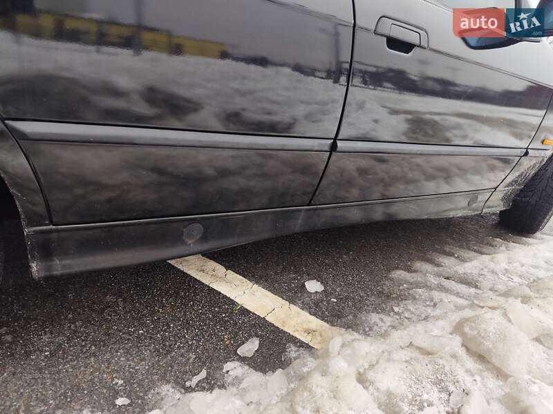 Седан BMW 3 Series 1997 в Киеве