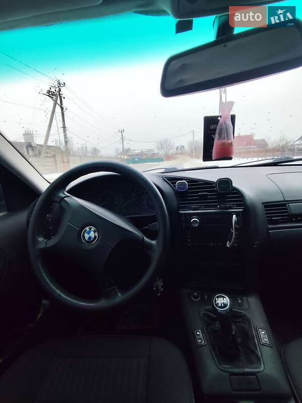 Седан BMW 3 Series 1997 в Киеве