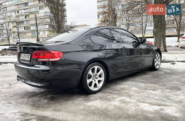 Купе BMW 3 Series 2009 в Киеве