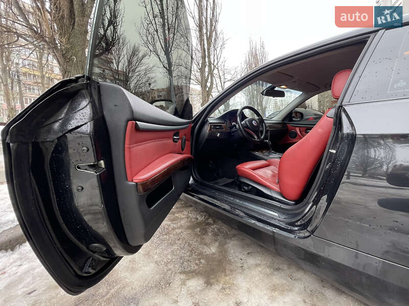 Купе BMW 3 Series 2009 в Киеве фото 9 Купе BMW 3 Series 2009 в Киеве