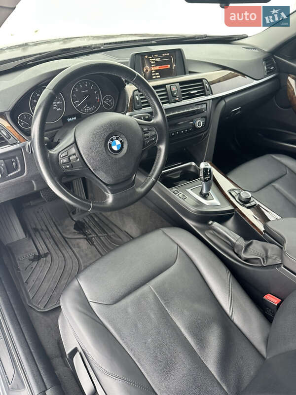 Седан BMW 3 Series 2014 в Умани