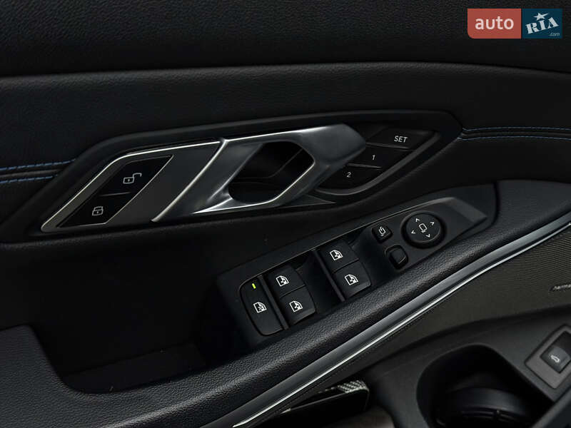 Седан BMW 3 Series 2019 в Киеве