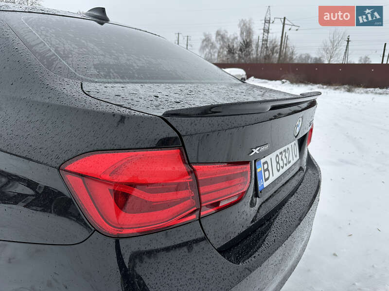 Седан BMW 3 Series 2017 в Полтаве