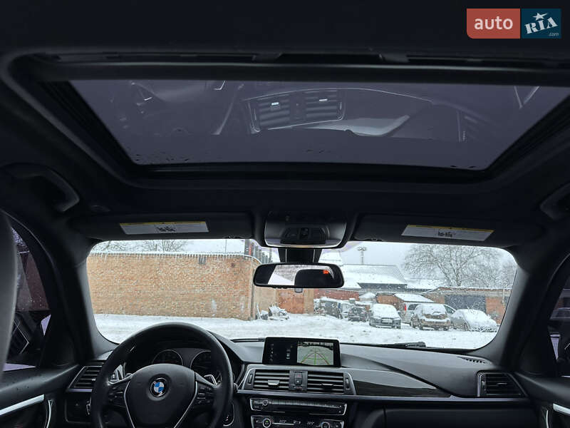 Седан BMW 3 Series 2017 в Полтаве