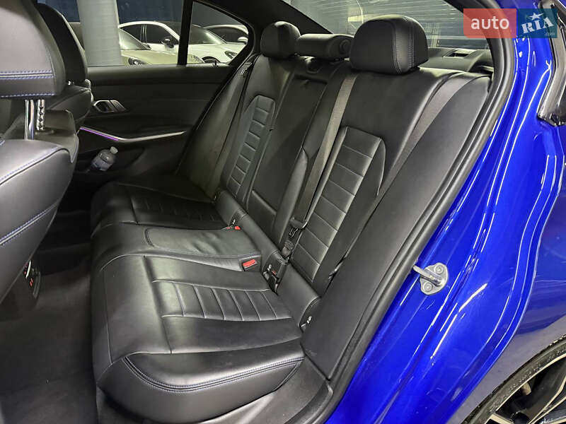 Седан BMW 3 Series 2018 в Одесі