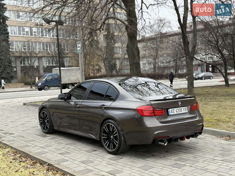 Седан BMW 3 Series 2014 в Днепре