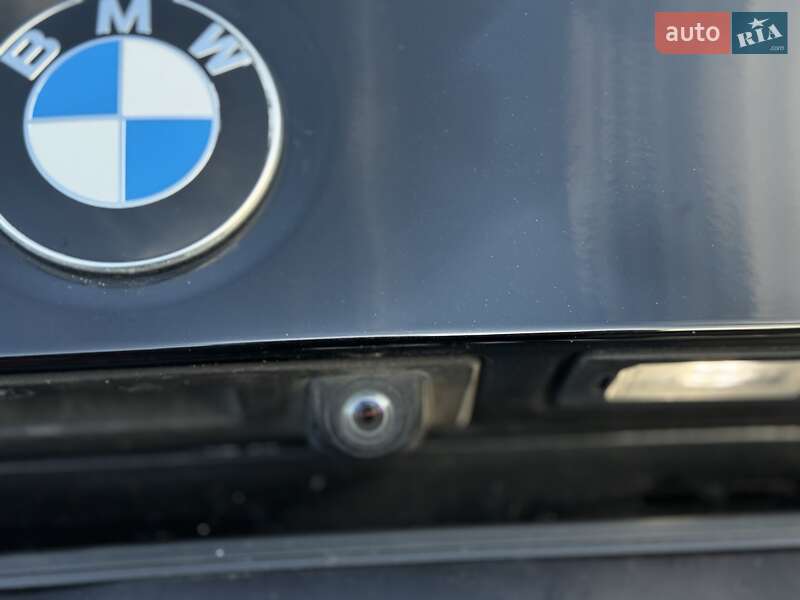 Седан BMW 3 Series 2015 в Львове