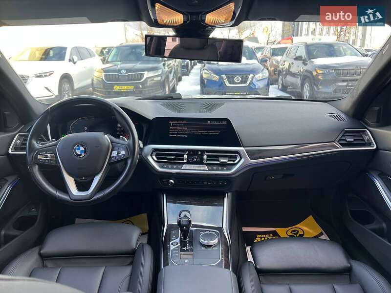 Седан BMW 3 Series 2019 в Ивано-Франковске