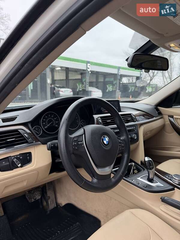 Седан BMW 3 Series 2015 в Харькове