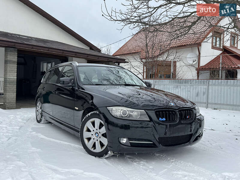 Универсал BMW 3 Series 2010 в Глыбокой