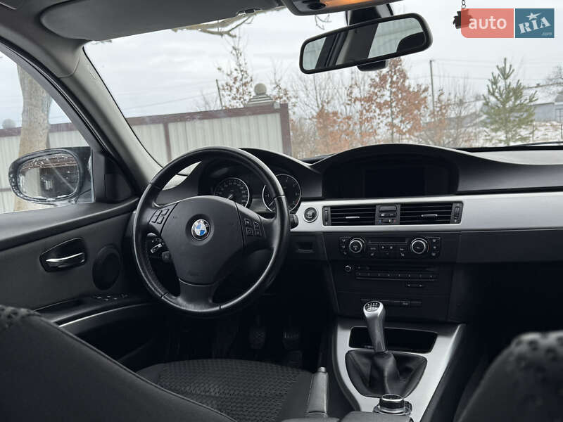 Универсал BMW 3 Series 2010 в Глыбокой