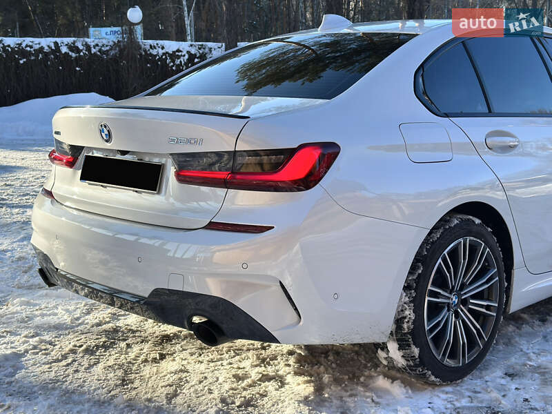 Седан BMW 3 Series 2022 в Киеве