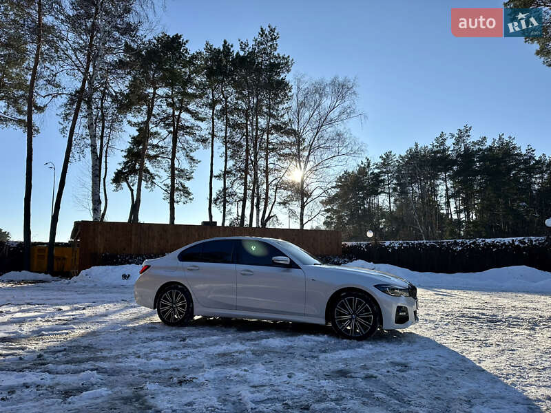 Седан BMW 3 Series 2022 в Киеве