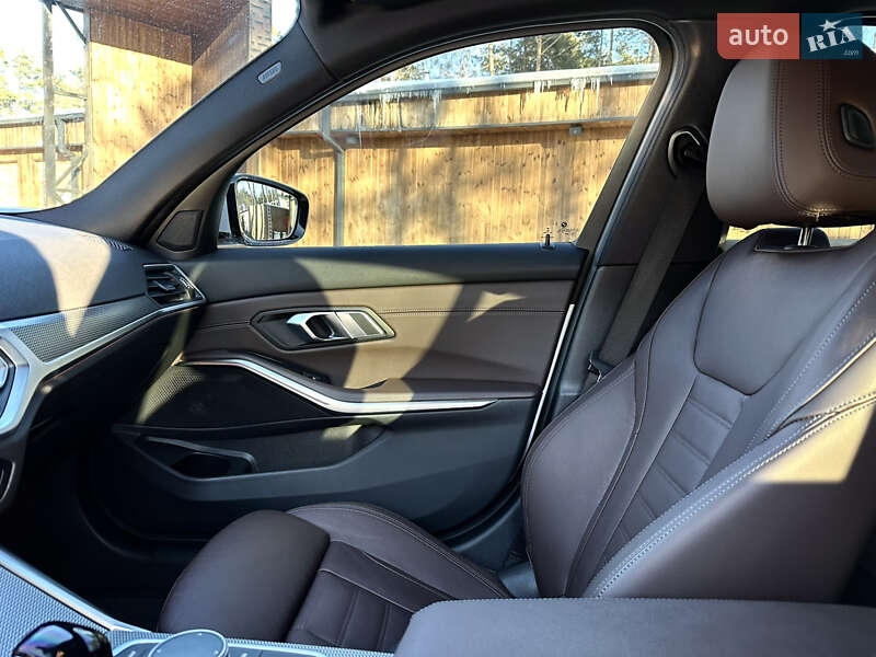Седан BMW 3 Series 2022 в Киеве