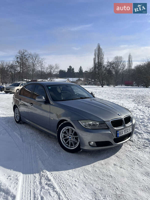 Седан BMW 3 Series 2009 в Черкасах