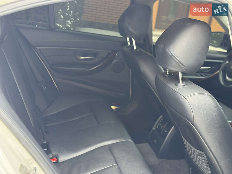 Седан BMW 3 Series 2014 в Виннице фото 39 Седан BMW 3 Series 2014 в Виннице