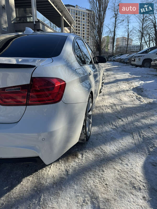 Седан BMW 3 Series 2014 в Киеве