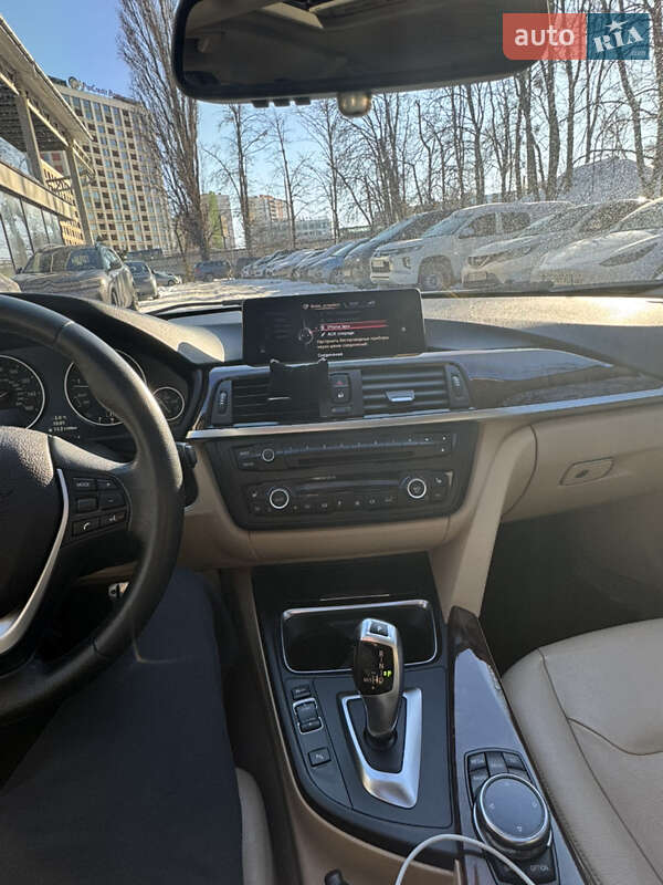 Седан BMW 3 Series 2014 в Киеве