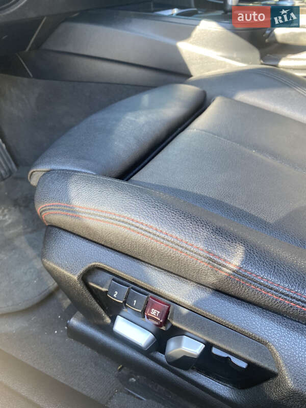 Седан BMW 3 Series 2017 в Первомайську